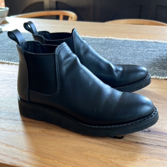 Redwing Classic Chelsea boot - Picture 3 of 8